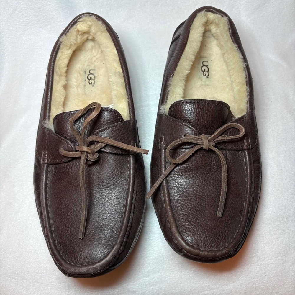 UGG Australia Ascot Mens 8 Brown Leather Sheepskin Lined Moccasin Slippers 5161